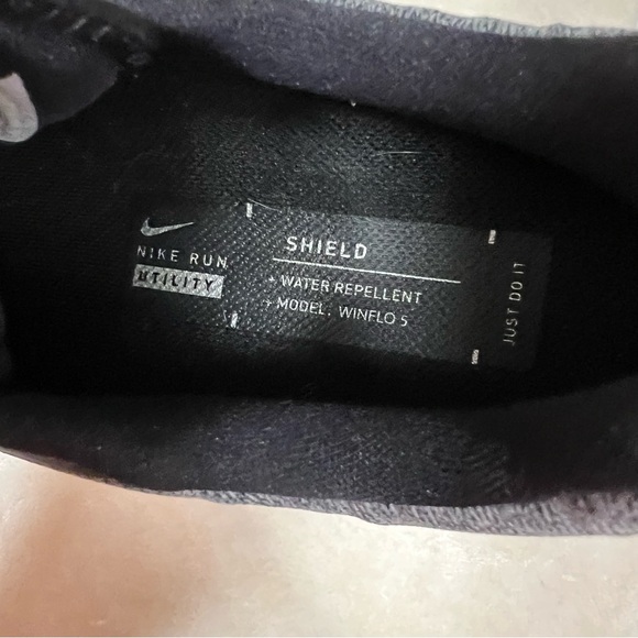 Nike Winflow 5 Zoom Utility Running Shoes - Picture 4 of 9